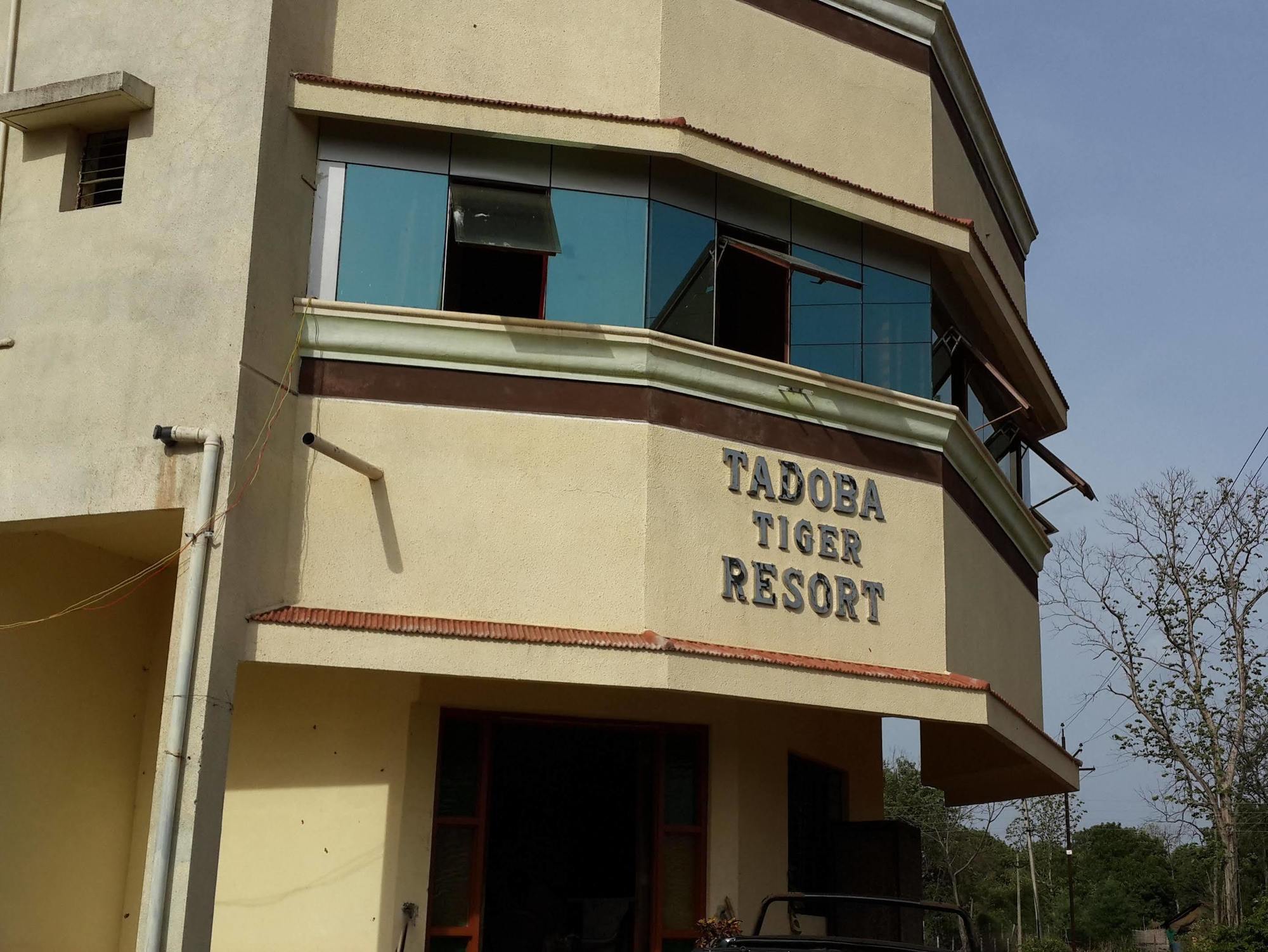 Oyo Flagship Tadoba Tiger Resort Mohurli Exterior foto